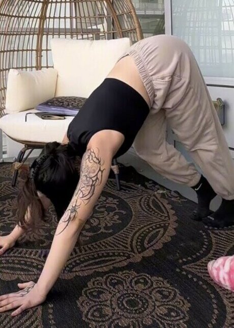 Wavy Brin nude pornstar pics