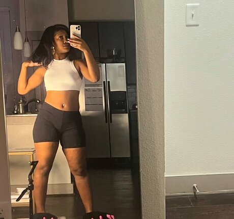 Thefricanbeauty star art pics