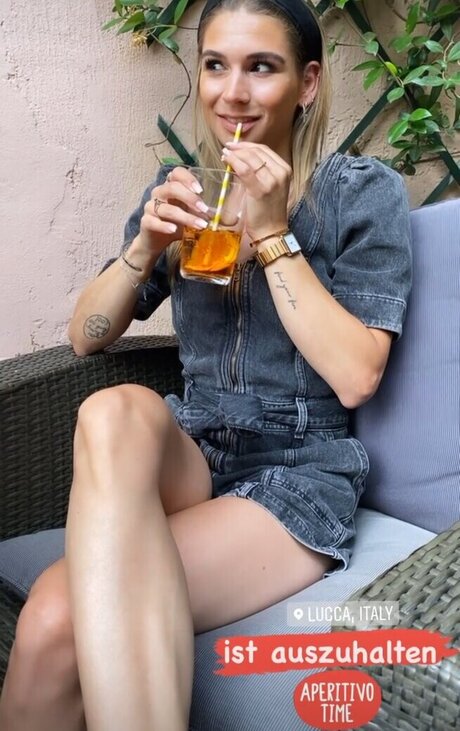 blonde secretary onlyfans beautiful naked pic