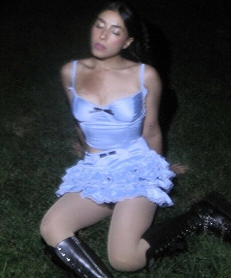 Pom Pom Squad adult model img