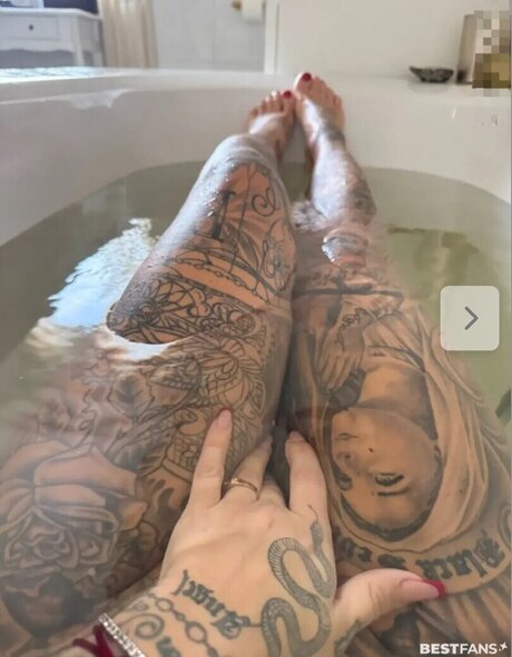 Julia Jasmin R hle high quality pornstar pics