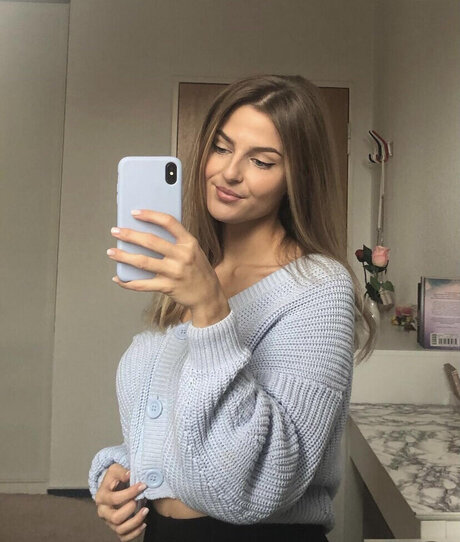 curvy teen onlyfans beautiful xxx pic