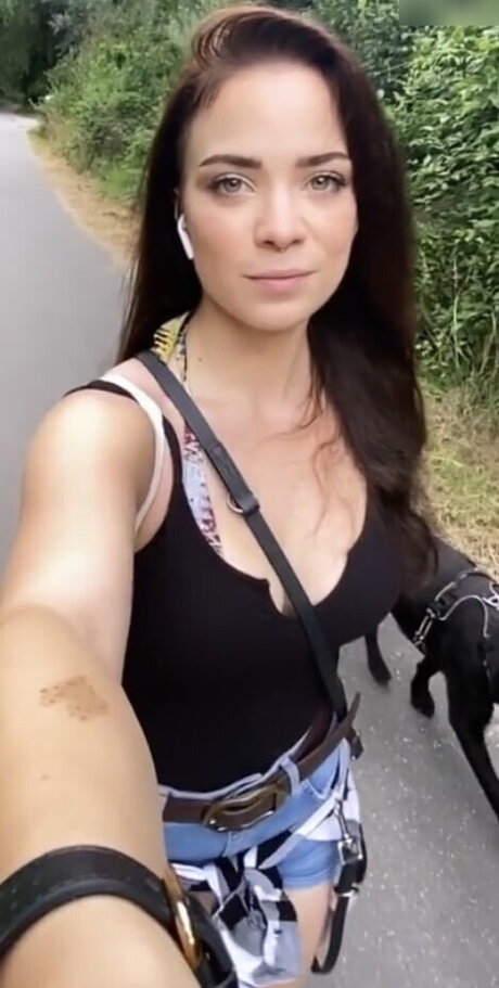 FreakinMagical nudes pornstar pictures