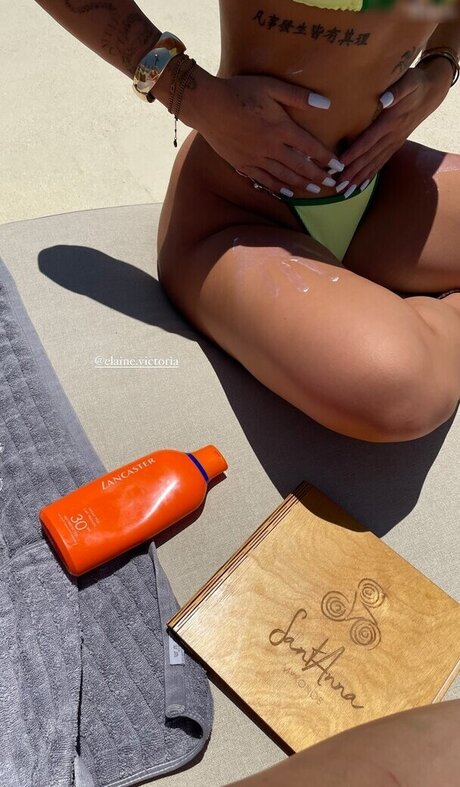 Elaine Victoria pretty pornstar image