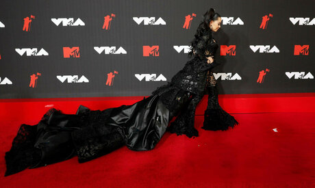 blonde midget onlyfans beautiful pictures