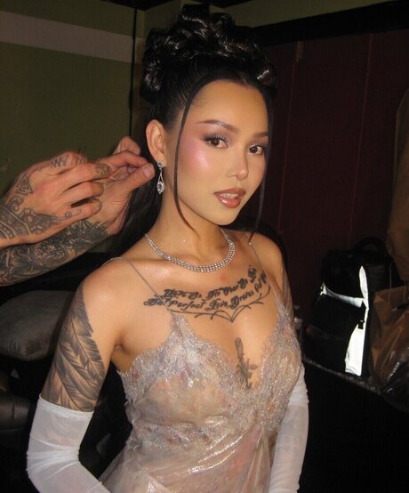 Bella Poarch model free picture