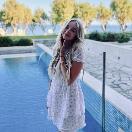 MinusElf xxx star pic