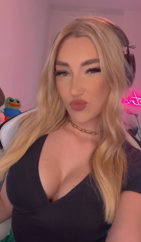 Starletnova top star pics