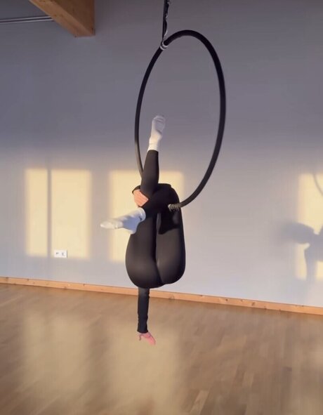 Laura Maria Rypa naked star pictures