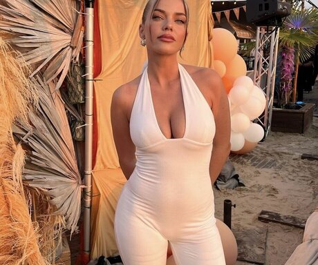 Laura Maria Rypa pornstar naked archive