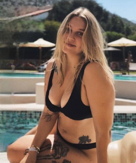 lesbian ass onlyfans nice pic