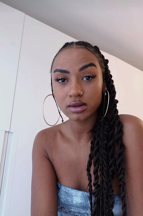 Shaggy Baggy nice model picture