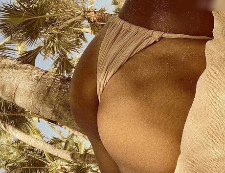 big tits petite onlyfans erotic pics