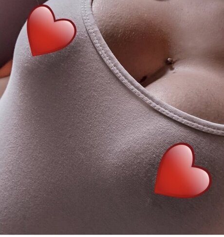 Lyn k44 sexy actress pictures