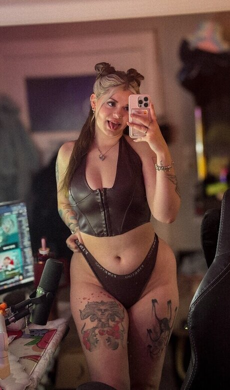 innocent onlyfans pretty photo