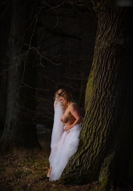 Cold Angel pornstar exclusive images