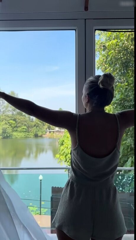 Alina Wachinger model pretty photo