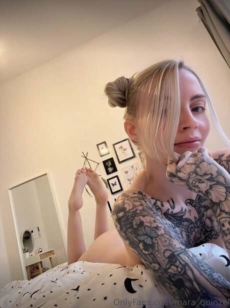 mara quinzel model erotic photo