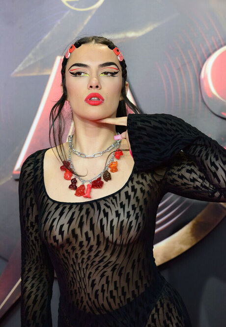 brunette doggystyle onlyfans porno picture