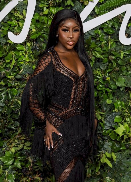 popular onlyfans pornos images