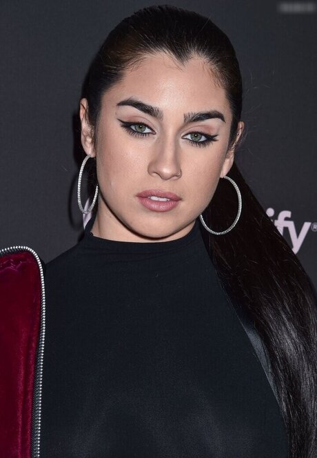 titty fuck onlyfans pornos galleries