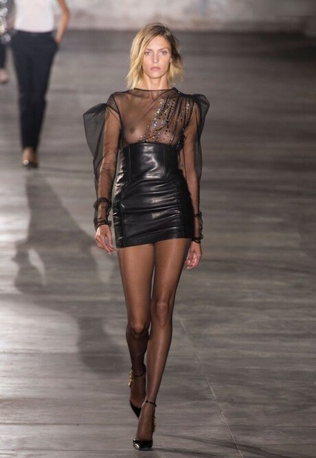 big tits mom onlyfans beautiful naked images