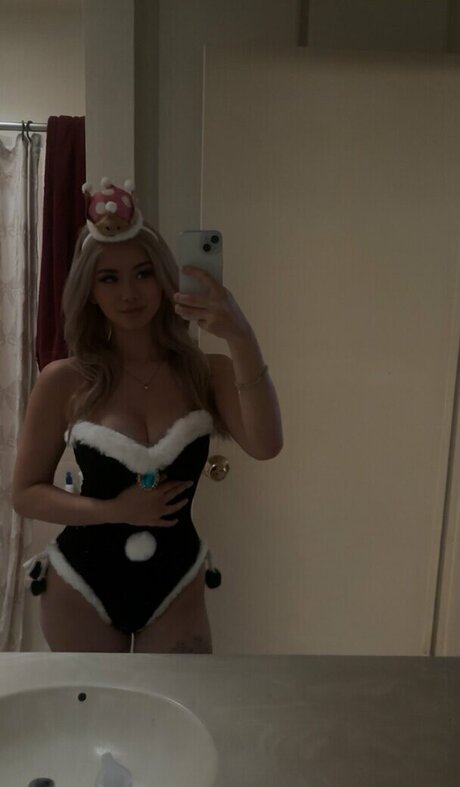 male asian onlyfans beautiful naked images