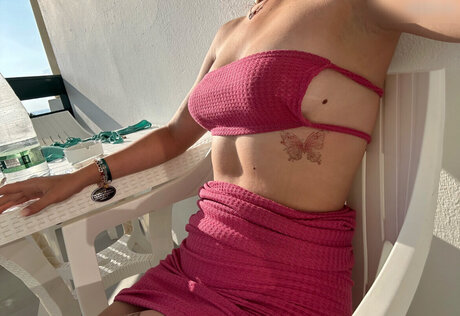 lfrxy xxx model photo