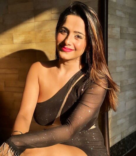 Kate Sharma pornstar hot images