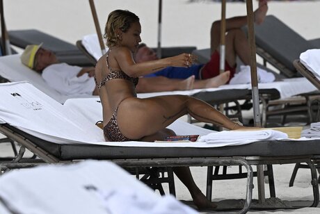 Karrueche Tran adult model gallery