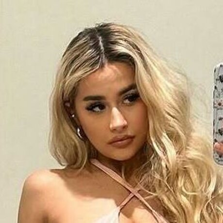 Kelsey Connors sex model gallery