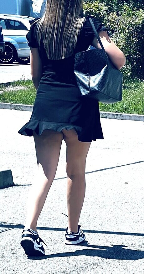 spreading onlyfans art nude img