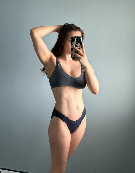 Nichameleon sex model photos