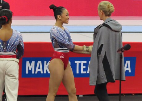 Suni Lee free star pic