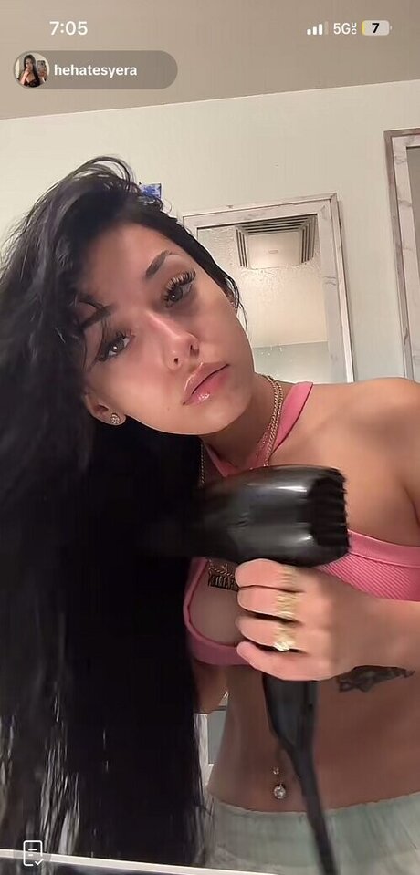 curvy lesbian onlyfans porno pic