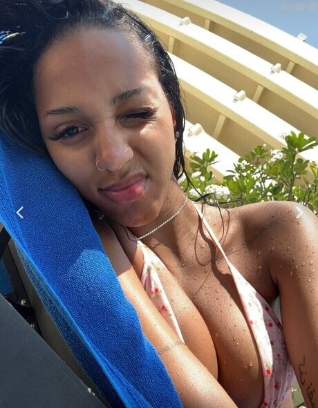 Aalishass Alishakone model naked images