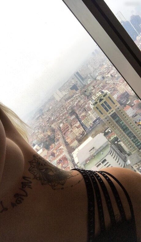 Giulie Hope Santana sex pornstar image