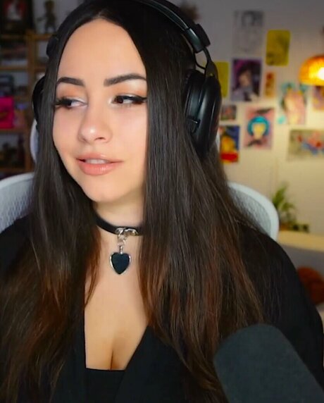 Bunnygirl pornographic star pictures