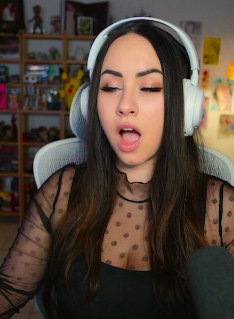 Bunnygirl hd actress picture