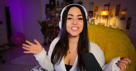 Bunnygirl pornographic model images