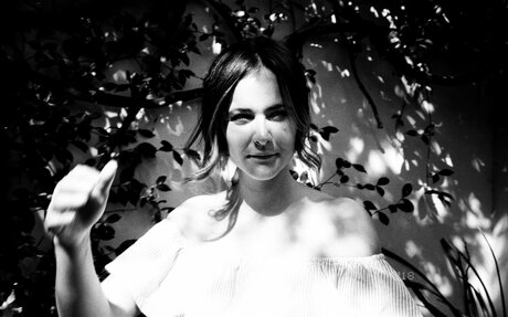 Valentina Novakovic beautiful actress image