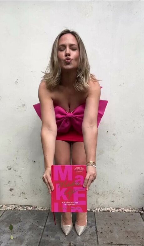 Celebrity Guilty Pleasures Underrated Women star high quality picture