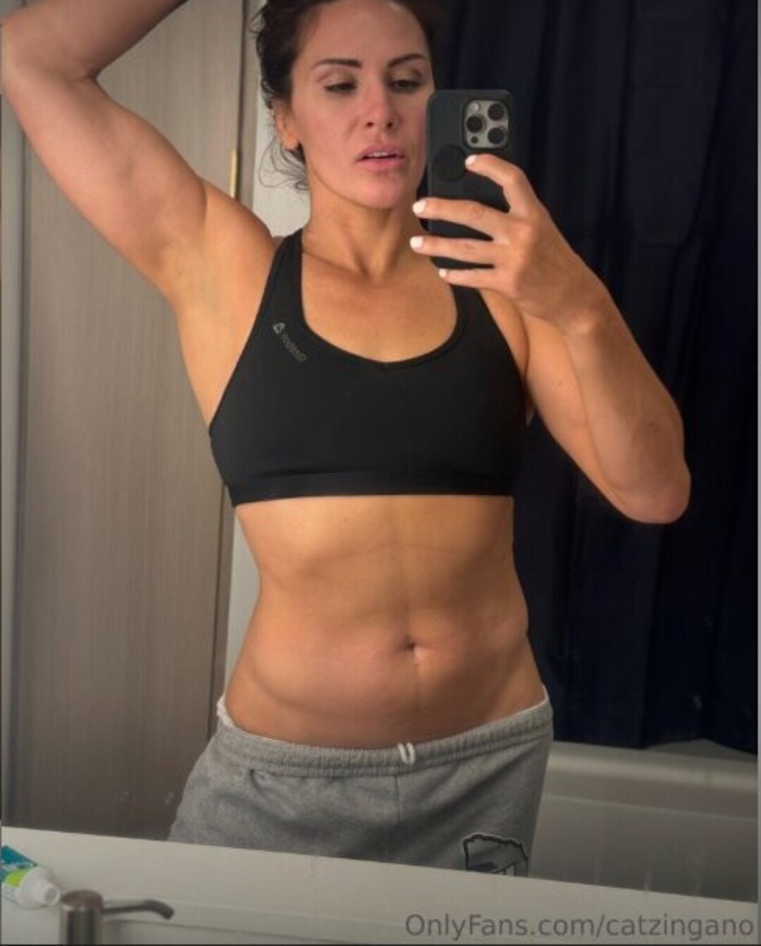 Cat Zingano free star images
