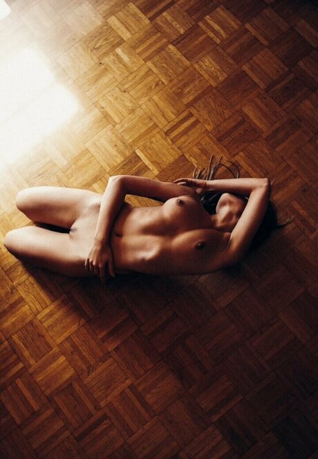 Vivaz Magazine hd model archive