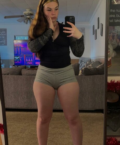 _briizzo_ exclusive model picture