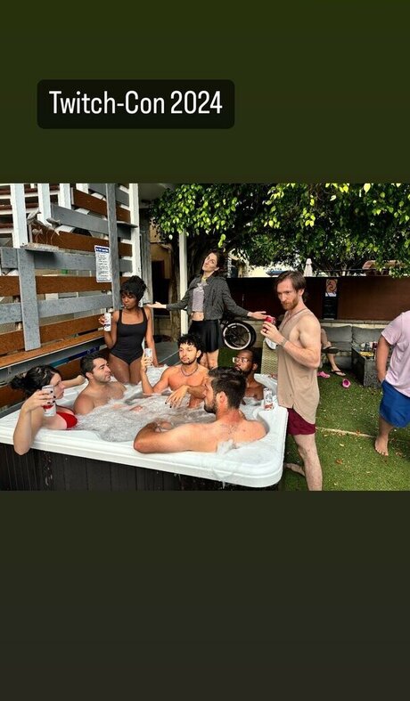 black threesome onlyfans free nude image