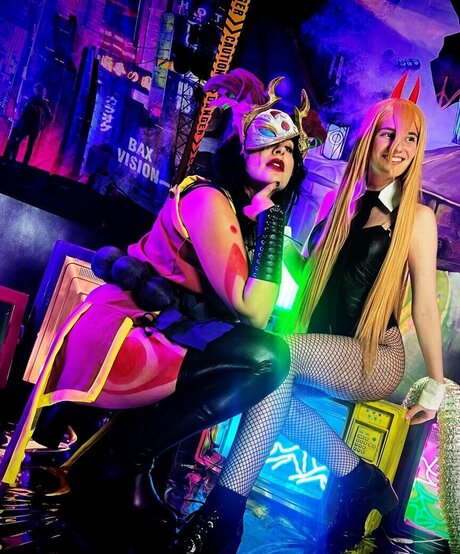 Notsoerudite sex model photo