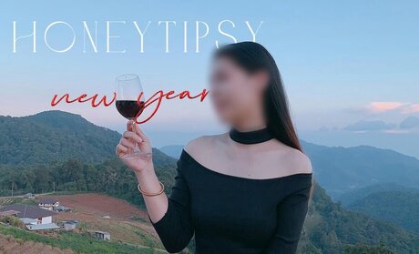 petite asian onlyfans pornos images