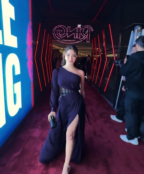 Leyla Afshonkar perfect model galleries