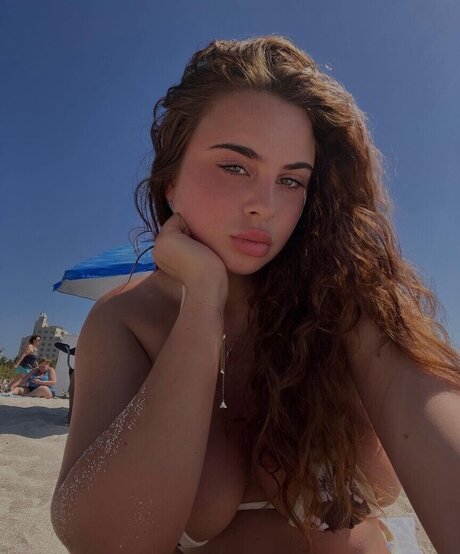 Luisa Senn erotic pornstar pic